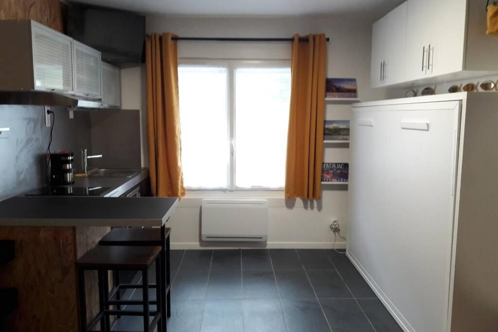 Appartamento LE PRATIK, commerces et lac à pied Sévrier Esterno foto